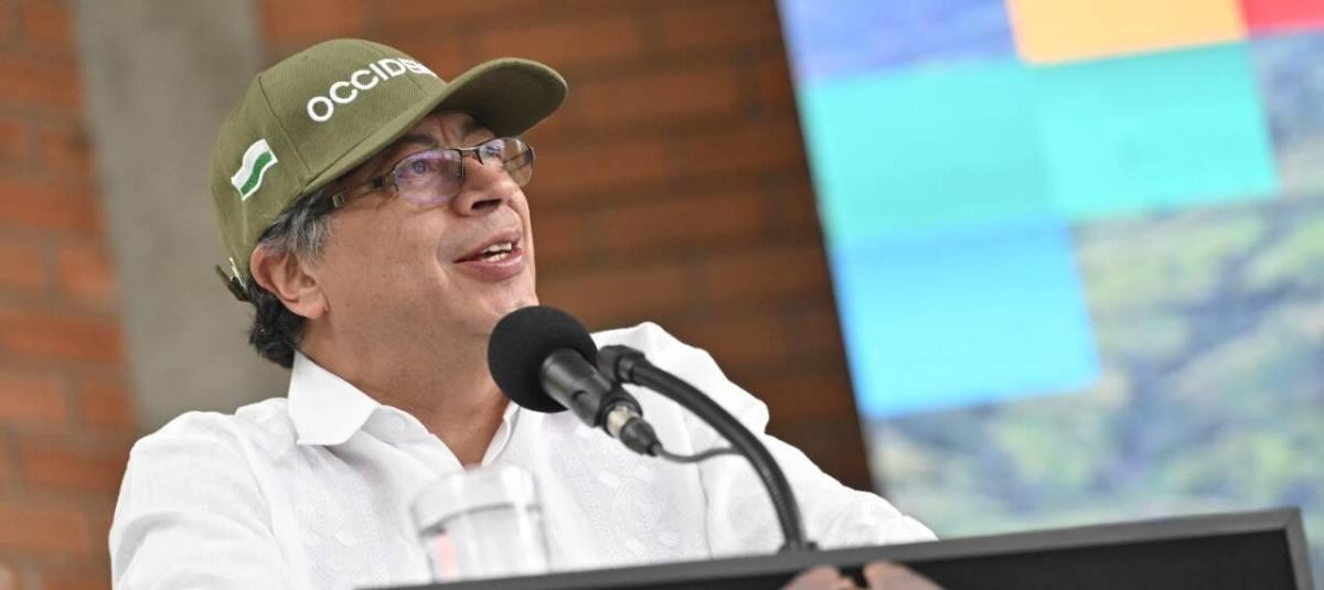 Diario Frontera, Frontera Digital,  Internacionales, ,La medida implica serias dudas jurídicas porque las decisiones de la Comisión de Acusación usualmente deben ser sometidas a la plenaria de la misma célula y eventualmente a la plenaria de Cámara de Representantes,Presidenta de la Comisión de Acusaciones ordena suspender del cargo 
al presidente Gustavo Petro hasta el 21 de junio: esta es la medida cautelar