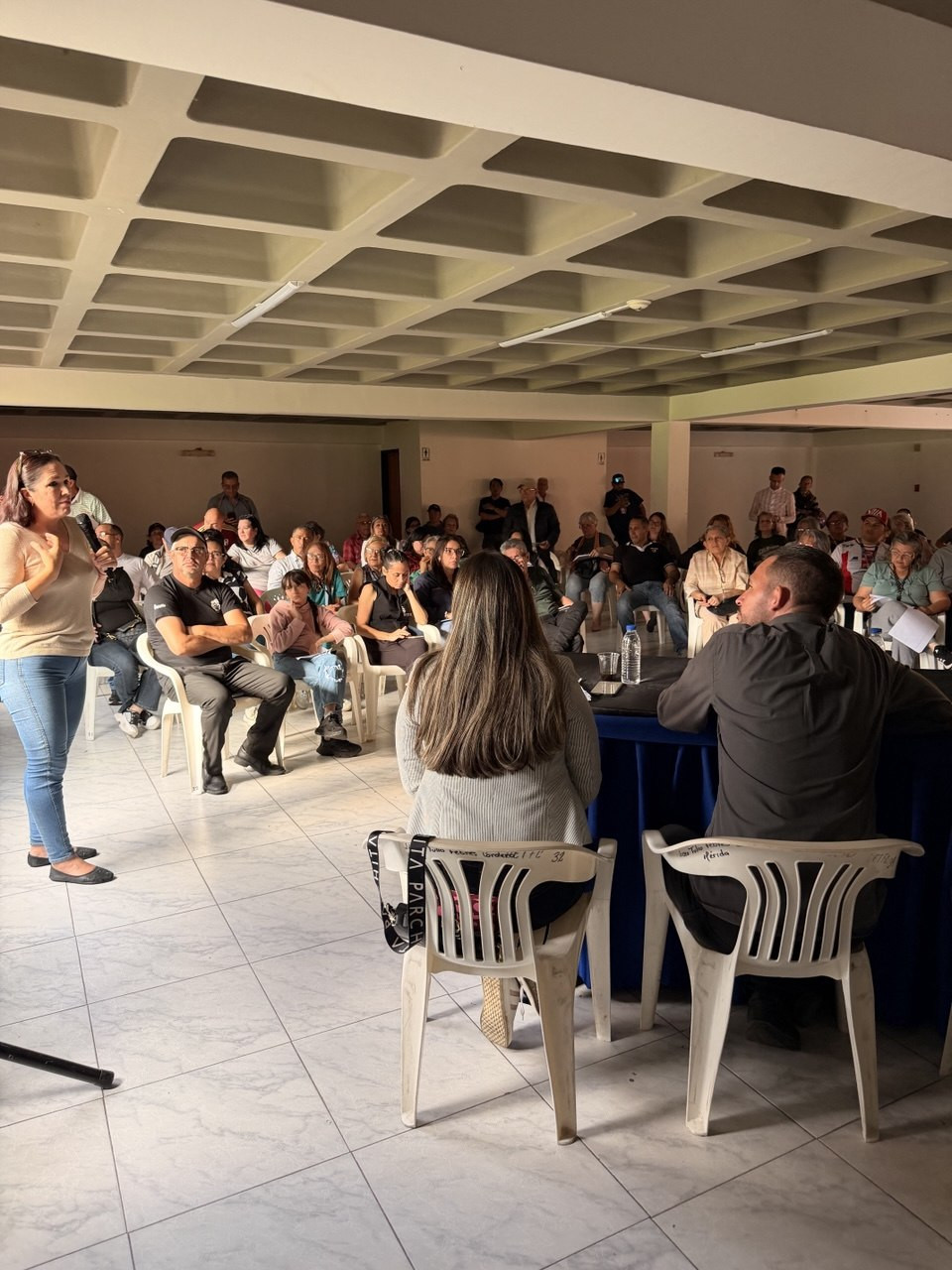 Diario Frontera, Frontera Digital,  Regionales, ,El alcalde del municipio Libertador, Nelson Álvarez, informó que, en un trabajo articulado con el gobernador Arnaldo Sánchez y Evelin Quintero, responsable del Ministerio de Comunas en el estado Mérida, se instalaron mesas de trabajo para orientar y asesorar a los vecino,Los condominios se integran a la Segunda Consulta Popular Nacional 2026 en Mérida
