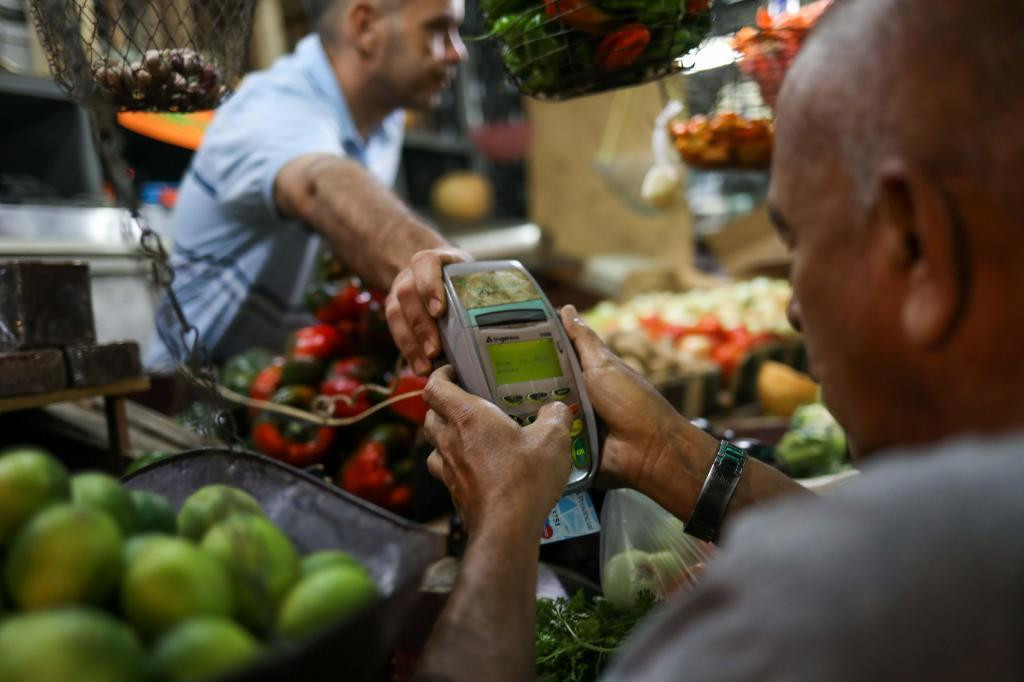 Diario Frontera, Frontera Digital,  Nacionales, ,Las tres ciudades con caídas de precios en dólares: Maracaibo -2,85%, Caracas -2,64% y Valencia -0,29%.  Variación de precios por rubros en mayo 2026,Inflación pierde fuerza en bolívares y en dólares, constata estudio de Cedice