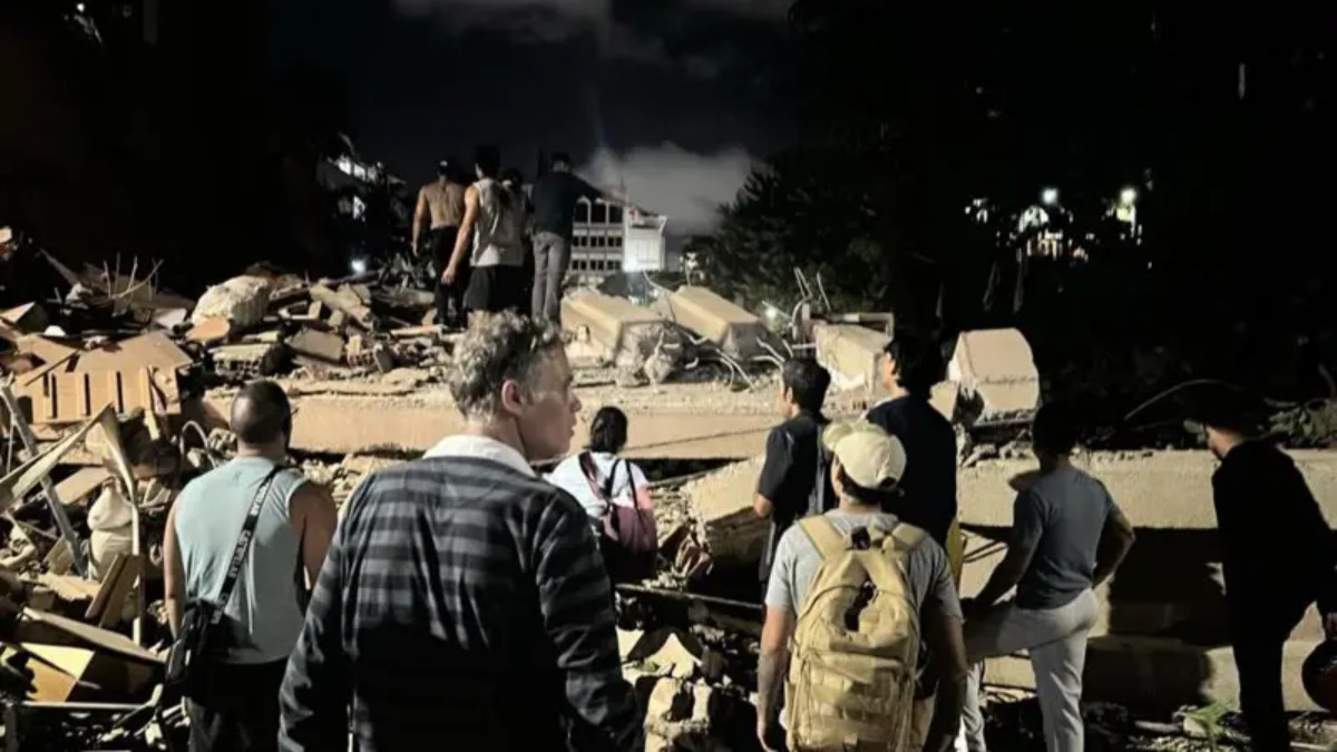 Diario Frontera, Frontera Digital,  Nacionales, ,Por el momento no se conoce la magnitud de los daños causados por el temblor, aunque las imágenes que llegan desde la capital muestran algunos edificios derrumbados y otros con importantes daños.,"Pensé que el edificio me iba a caer encima": los primeros testimonios tras el fuerte terremoto de magnitud 7,2 en Venezuela
