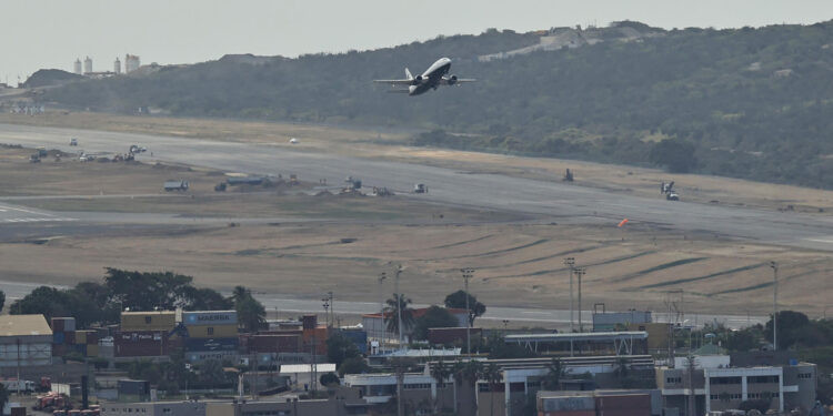 Diario Frontera, Frontera Digital,  Nacionales, ,Gobierno niega que EE. UU. controle el aeropuerto de Maiquetía