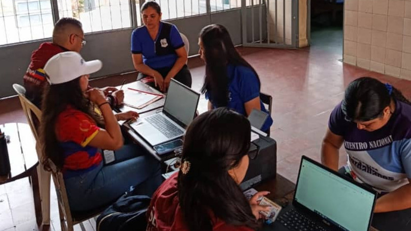 https://www.test.fronteradigital.com.ve/SENIAT Mérida continúa fortaleciendo la atención tributaria 
en las instituciones educativas del estado