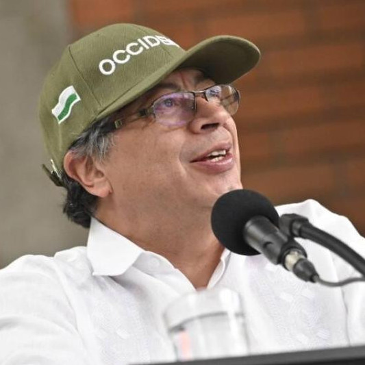 Diario Frontera, Frontera Digital,  Internacionales, ,Presidenta de la Comisión de Acusaciones ordena suspender del cargo 
al presidente Gustavo Petro hasta el 21 de junio: esta es la medida cautelar