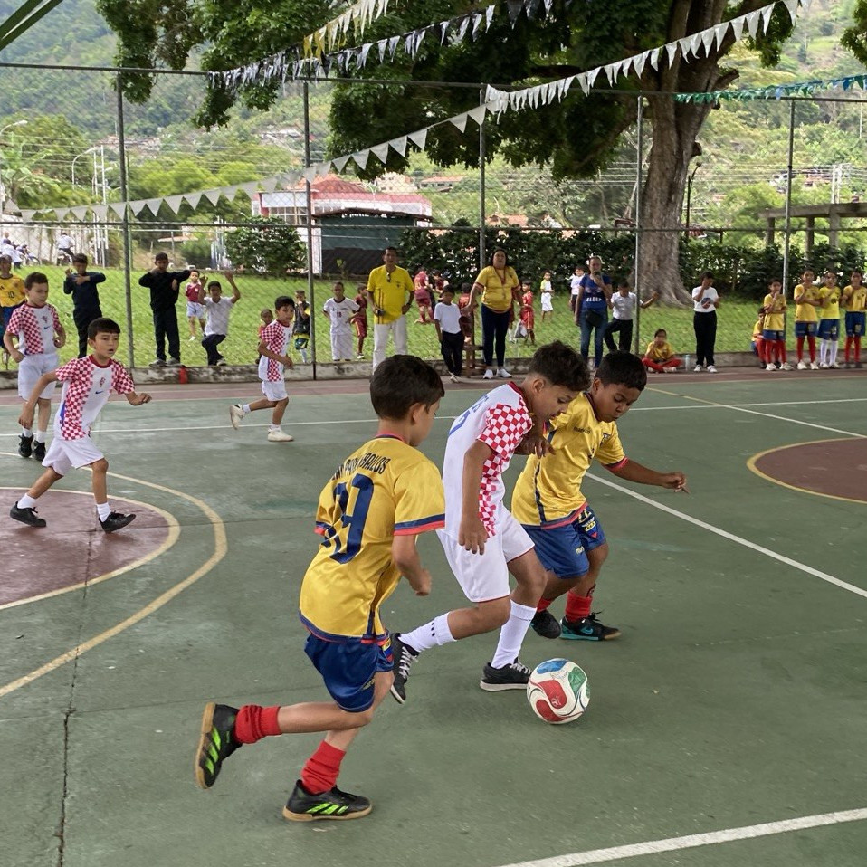 Diario Frontera, Frontera Digital,  Mocoties, ,Escuela “Félix Román Duque”  en Zea celebró con entusiasmo su Mundialito deportivo
