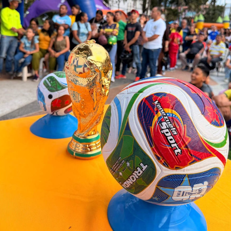 Diario Frontera, Frontera Digital,  Regionales, ,La pasión del fútbol une a los merideños en el corazón de la ciudad