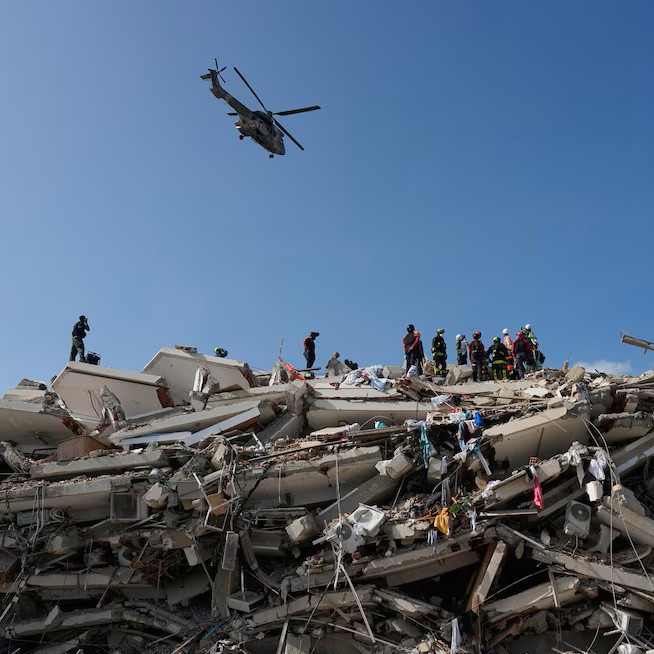 Diario Frontera, Frontera Digital,  Nacionales, ,Los equipos de rescate en Venezuela han localizado a 33 personas 
con signos vitales bajo los escombros tras el doble terremoto