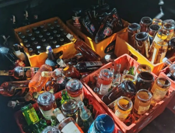 Diario Frontera, Frontera Digital,  Sucesos, ,Retienen licor en El Vigía,Retuvieron cajas de cerveza y licor seco en licorería de El Taparo en El Vigía