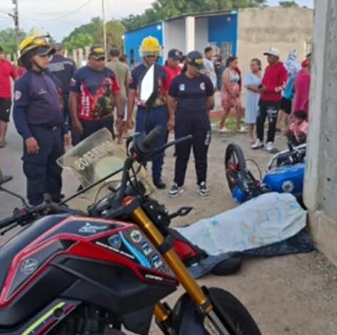 Diario Frontera, Frontera Digital,  Sucesos, ,El occiso fue identificado como Eduar José Flores Muñoz, quien presuntamente bajo los efectos del alcohol, viajaba a alta velocidad por el sector mencionado del municipio Colón,Murió motorizado al estrellarse con una pared 
en el barrio La Victoria dse Santa Bárbara del Zulia