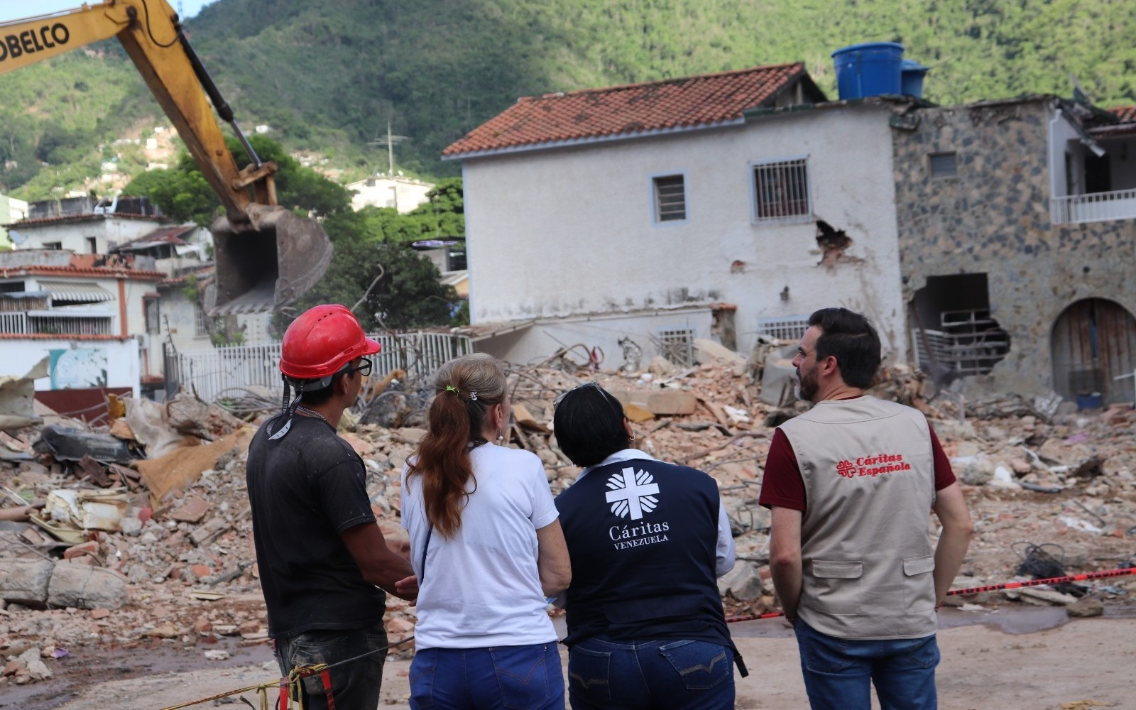 Diario Frontera, Frontera Digital,  Nacionales, ,La cooperación de Cáritas Española con Venezuela se ha sostenido en el tiempo desde las inundaciones y corrimiento de tierras ocurridos en 1999 conocidos como la Tragedia de Vargas, donde se desplazó un cooperante hasta 2004,Caritas Española recauda 5 millones de euros 
para abordar la emergencia en Venezuela