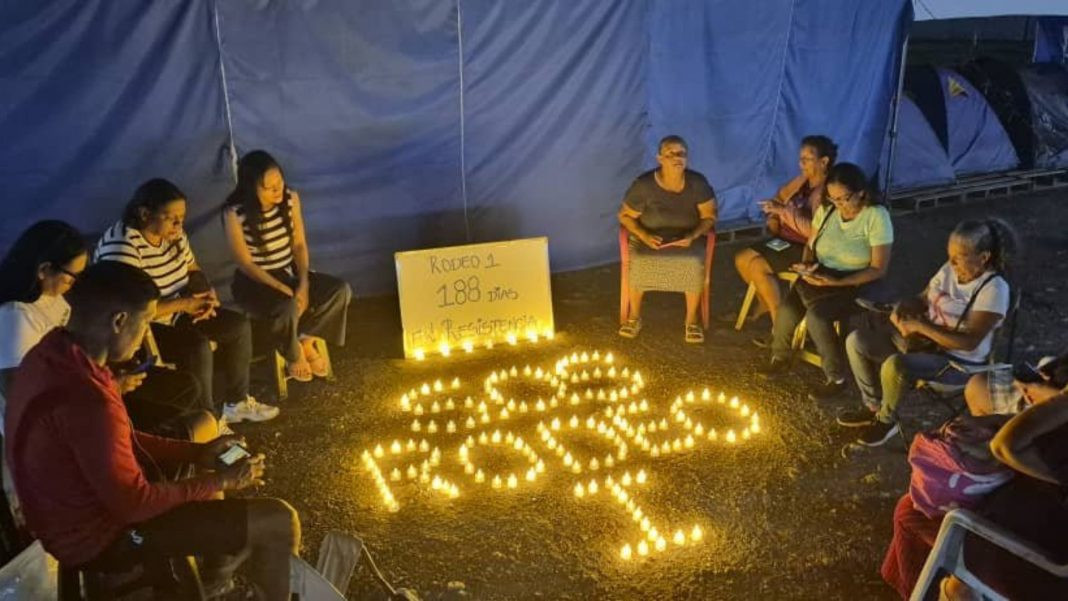 Diario Frontera, Frontera Digital,  Nacionales, ,«Es justo y necesario alzar la voz; no podemos guardar silencio ante una situación tan apremiante», señaló el comité,Familiares de presos políticos cumplen 188 días 
de vigilia en El Rodeo I y exigen respuestas