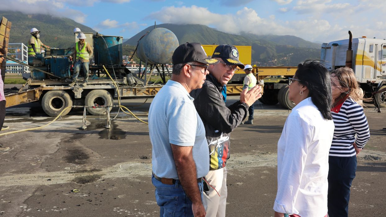 Diario Frontera, Frontera Digital,  Nacionales, ,Avanzan trabajos de reparación de la pista principal del Aeropuerto Internacional Simón Bolívar