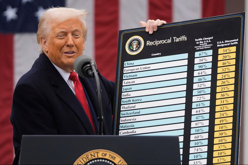Diario Frontera, Frontera Digital,  Internacionales, ,El presidente de Estados Unidos, Donald Trump, anuncia nuevas medidas arancelarias durante un acto en la Rosaleda de la Casa Blanca (AP Foto/Mark Schiefelbein, Archivo),Estados Unidos impondrá aranceles de hasta 12,5% 
a 60 países por incumplir medidas contra el trabajo forzoso