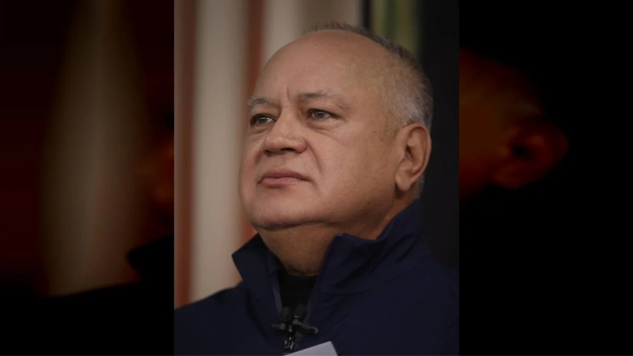 Diario Frontera, Frontera Digital,  Politica, ,En tal sentido, durante la emisión número 576, manifestó que "hubo uno que es tan descarado que vino para Venezuela, se fue para allá (el Litoral) y estaba llamando a la gente nuestra para que le diéramos cosas para él ayudar (agua, colchones)",Diosdado Cabello: Ningún opositor extremista ha ido a La Guaira para brindar su ayuda al pueblo