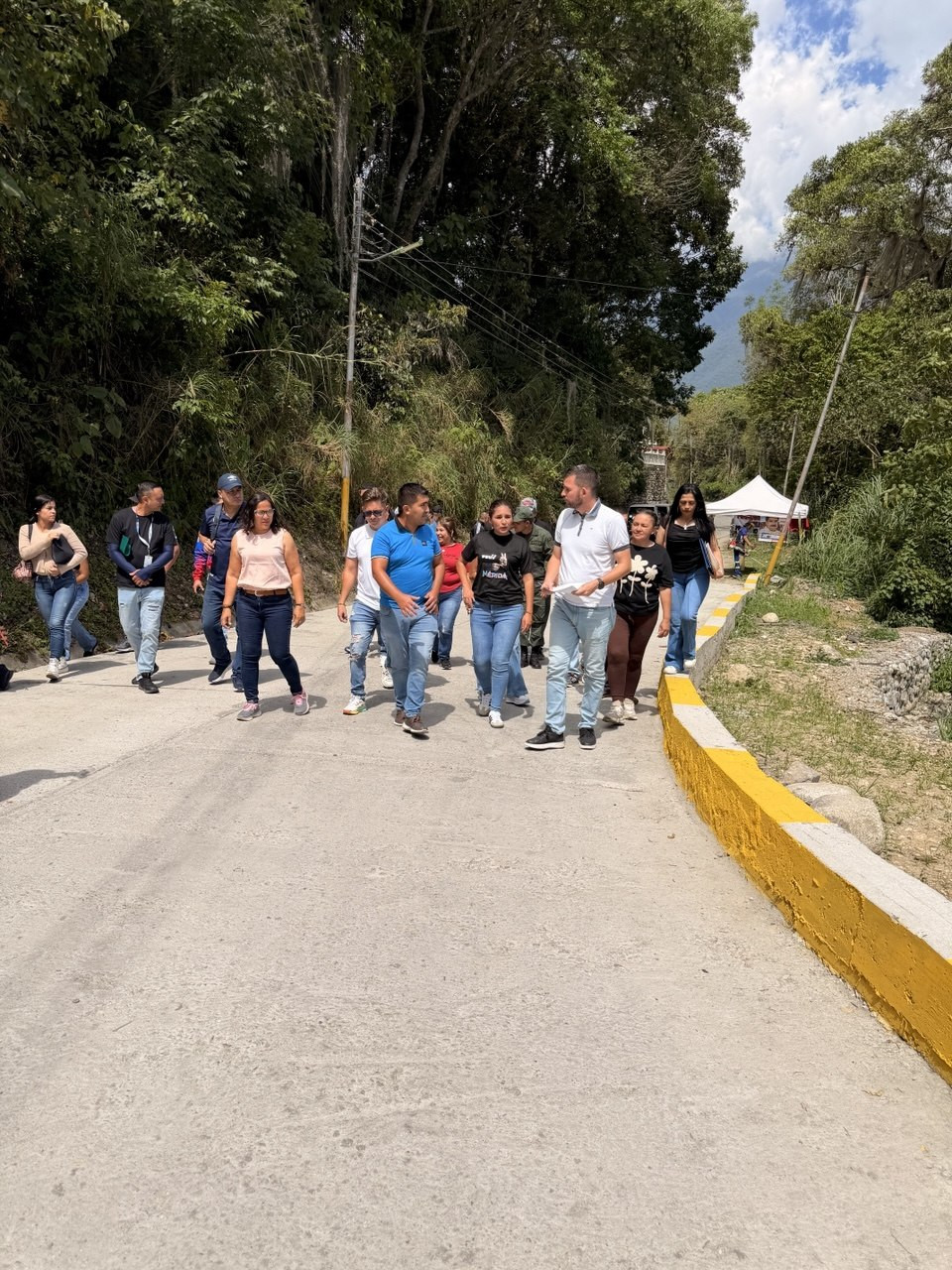 Diario Frontera, Frontera Digital,  Regionales, ,"Este trabajo garantiza la estabilidad y seguridad de la vía principal para beneficio de aproximadamente 3600 habitantes",Alcalde Nelson Álvarez entregó vialidad rehabilitada en el sector El Rincón