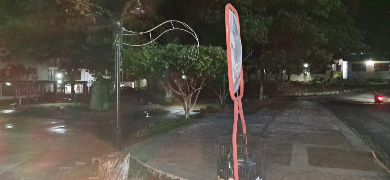 Diario Frontera, Frontera Digital,  El Vigía Panamericana, ,La ausencia de alumbrado público mantiene la zona a oscuras, lo que incrementa la inseguridad y complica el tránsito por el mal estado vial,‎Comunidad de Guayabones denuncia abandono y exige respuestas a la alcaldía