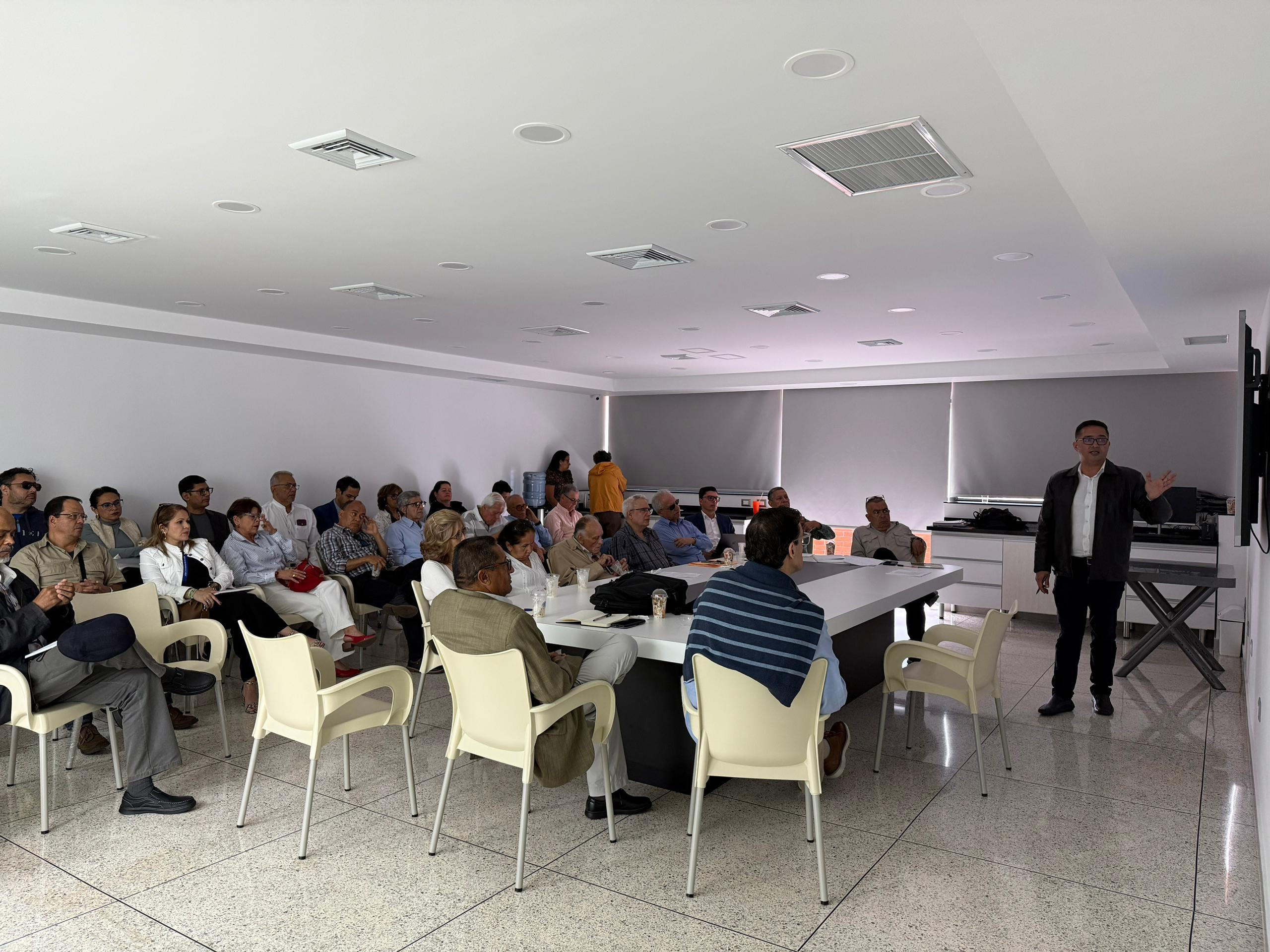 Diario Frontera, Frontera Digital,  Regionales, ,Foto de archivo donde la empresa independiente contratada para tal fin presentó el informe al CS – Apula de la última auditoría realizada al Fonprula. Foto: Prensa Apula,Apula solicitará al Consejo Universitario de la Universidad de Los Andes la presentación
del informe de auditoría de Fonprula
