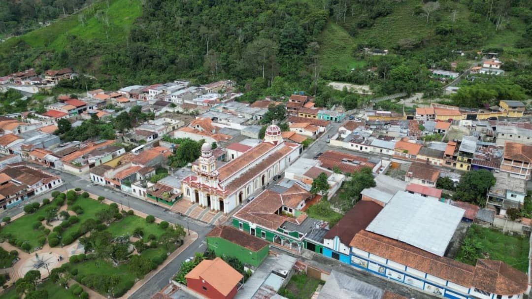 Diario Frontera, Frontera Digital,  Regionales, ,El alcalde Víctor Bustamante exhortó a toda la ciudadanía, instituciones y comunidades vecinas a unirse en este lazo de hermandad, recordando que la verdadera reconstrucción nace de la fortaleza del,Zea suspende festividades feriales y prioriza solemnidades religiosas en honor a la Virgen de Las Mercedes