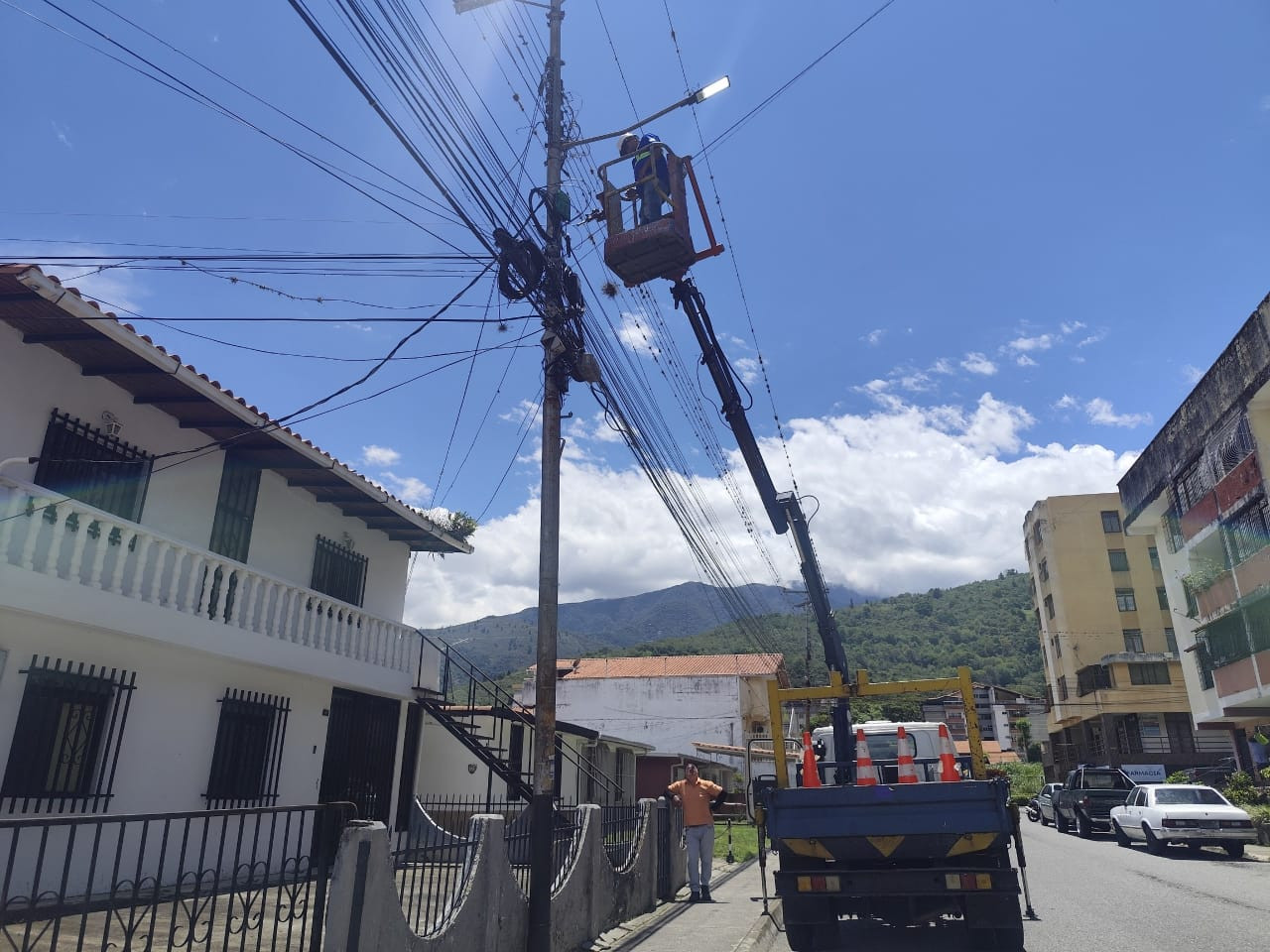 Diario Frontera, Frontera Digital,  Regionales, ,Alcaldía de Mérida repara alumbrado en diferentes sectores de la ciudad
