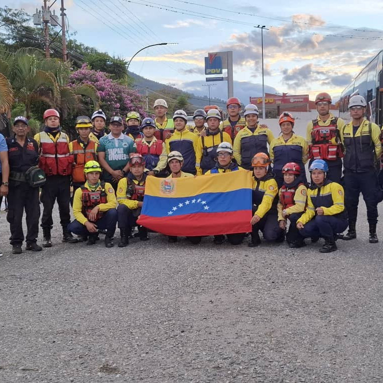 Diario Frontera, Frontera Digital,  Regionales, ,Mérida despliega 25 bomberos forestales en apoyo a La Guaira
