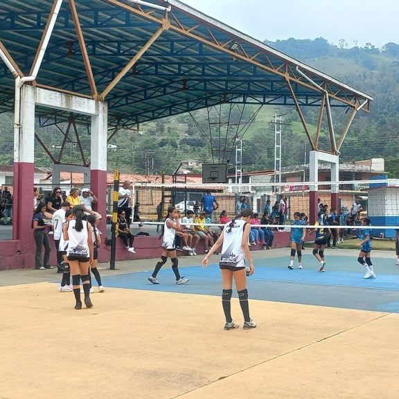 Diario Frontera, Frontera Digital,  Mocoties, ,Zea celebró 25 años del Instituto Municipal de Deporte con triangular de voleibol