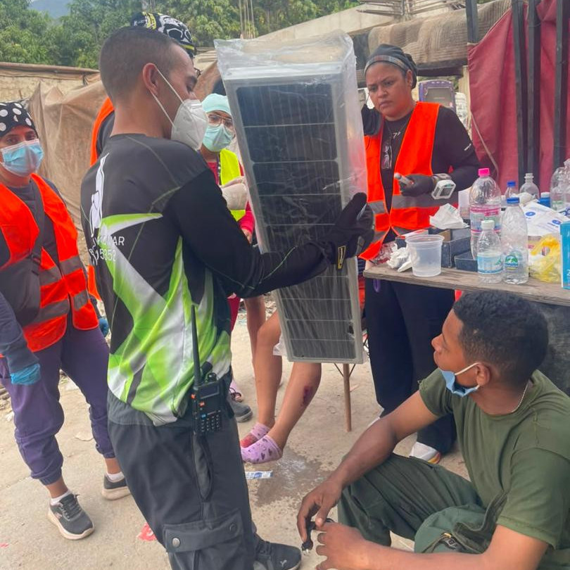 Diario Frontera, Frontera Digital,  Nacionales, ,Usuarios de Instagram visibilizan el apoyo de Austin Piñate y Grupo Hammer ante la donación de luminarias en zonas afectadas