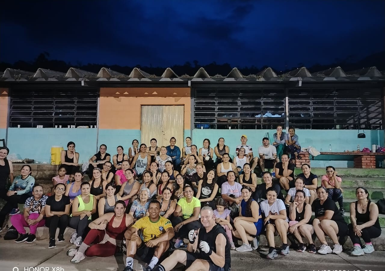 Diario Frontera, Frontera Digital,  Regionales, ,Freites expresó su satisfacción por el desarrollo de la actividad y aprovechó la oportunidad para agradecer públicamente a cada instructor por su apoyo desinteresado,Actividades vacacionales Zea 2026 promueven la salud y el deporte con gran bailoterapia