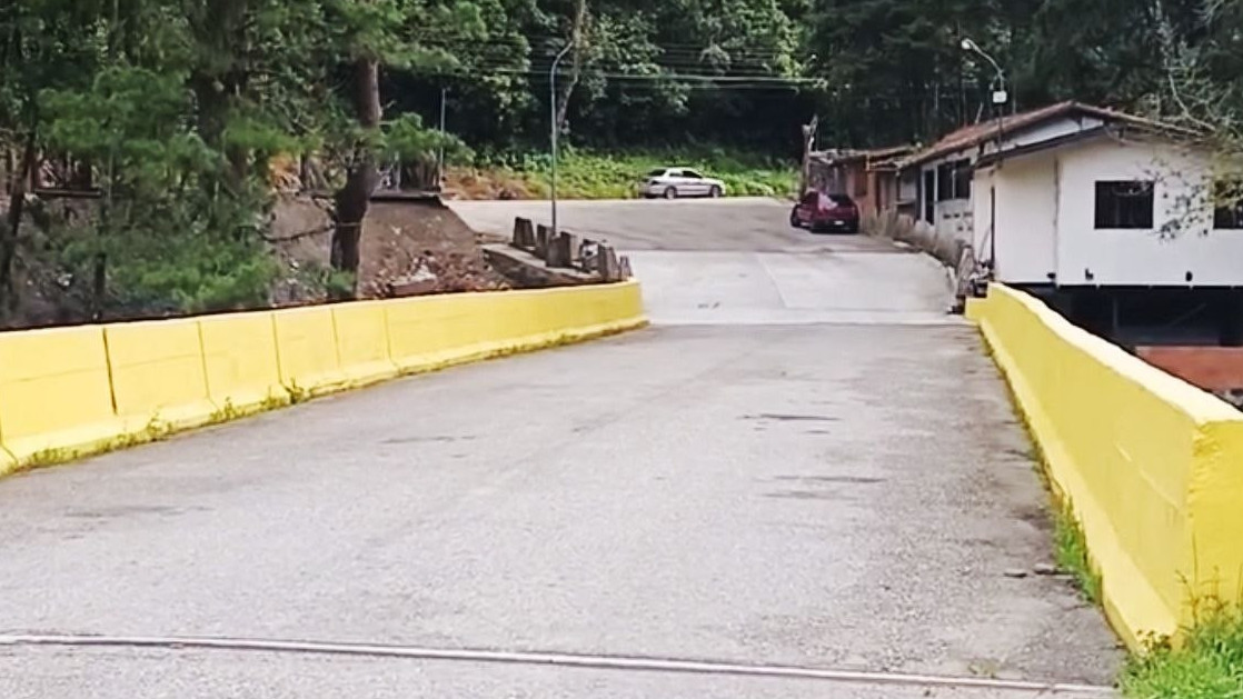 https://www.test.fronteradigital.com.ve/Culminan trabajos de rehabilitación del puente de guerra en Pueblo Llano