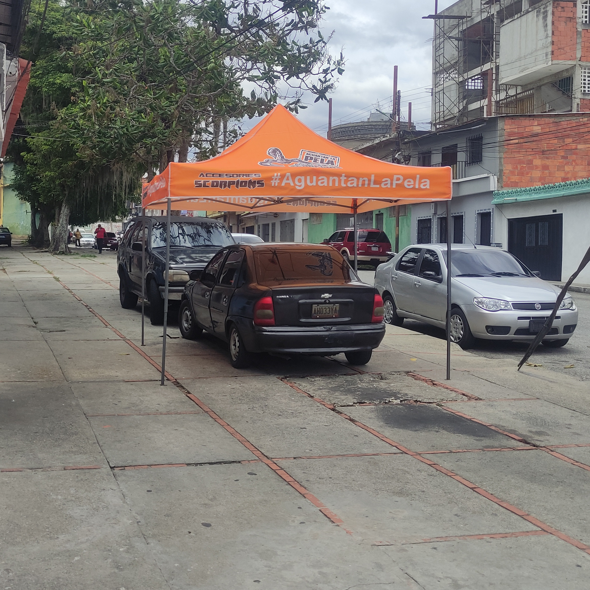 Diario Frontera, Frontera Digital,  Regionales, ,Talleres mecánicos improvisados secuestran el espacio del peatón