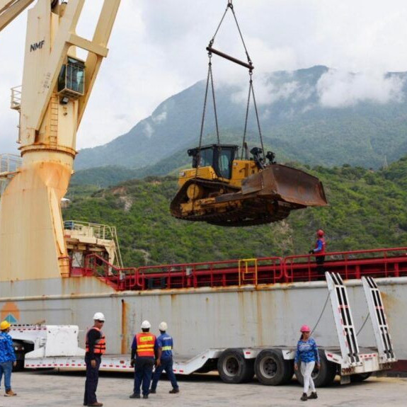Diario Frontera, Frontera Digital,  Nacionales, ,EE UU entregó 20 unidades de maquinaria pesada para la remoción de escombros en La Guaira