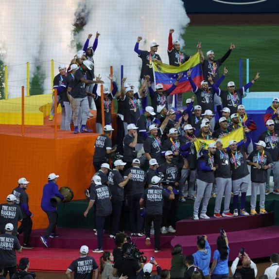 Diario Frontera, Frontera Digital,  Deportes, ,Campeones del Clásico Mundial y tres peloteros históricos fueron elevados al Salón de la Fama del Beisbol Venezolano